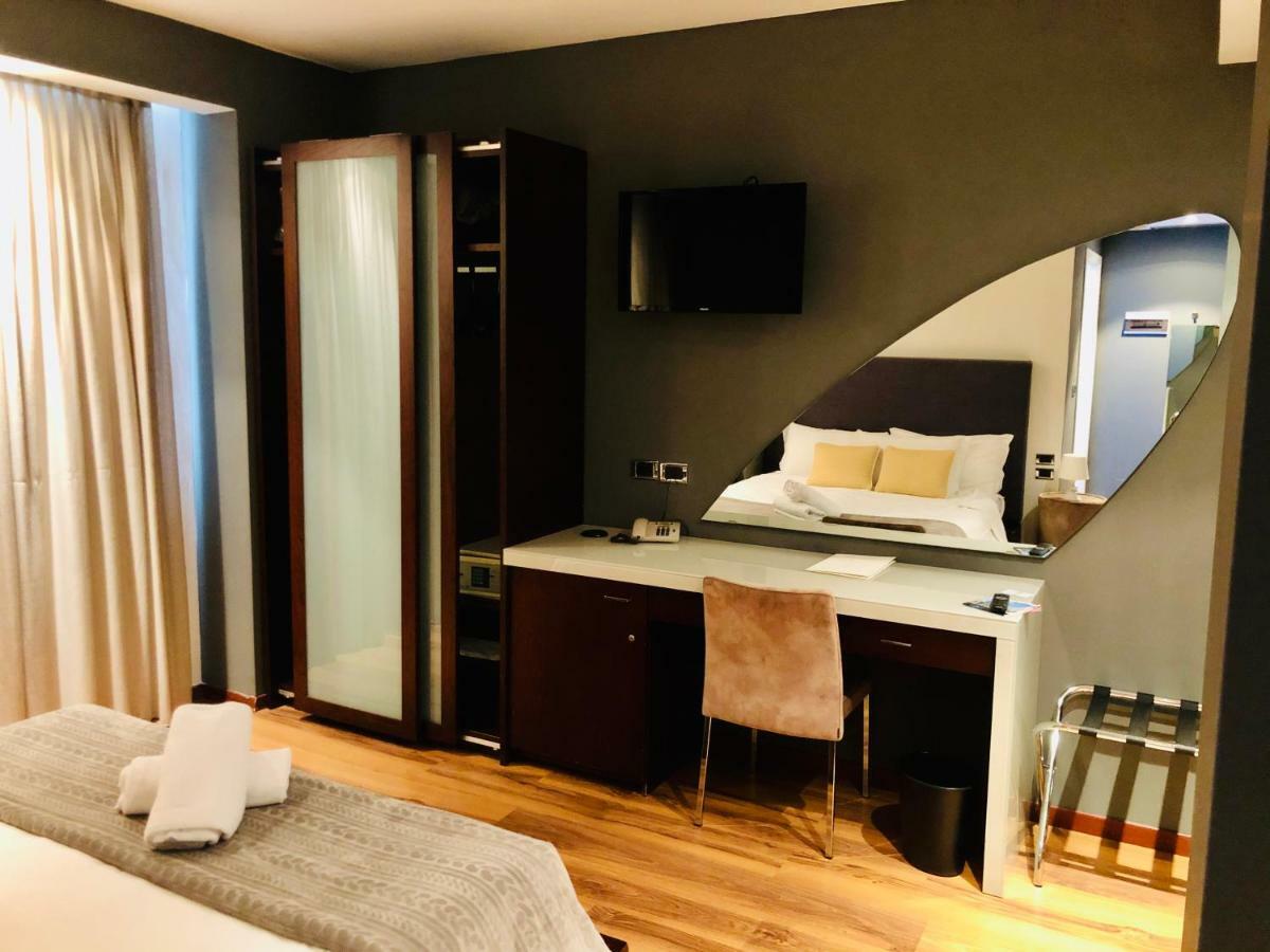 Aston Hotel Pino Torinese Zewnętrze zdjęcie